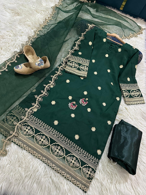 Premium Lawn Collection - Breathable & Elegant Scarves
